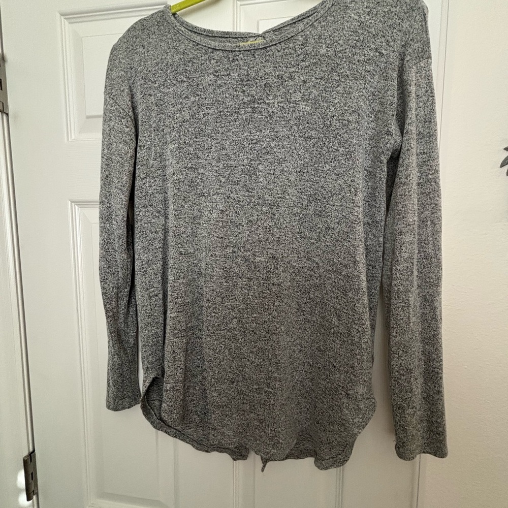 Aerie Long-Sleeve Crewneck soft sweater in Heather Gray